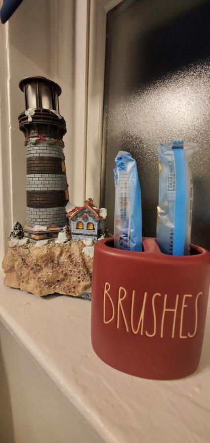 Cozy 1 Bedroom, 1 Min From Irving Park Blue Line, Free Parking Чикаго Екстериор снимка