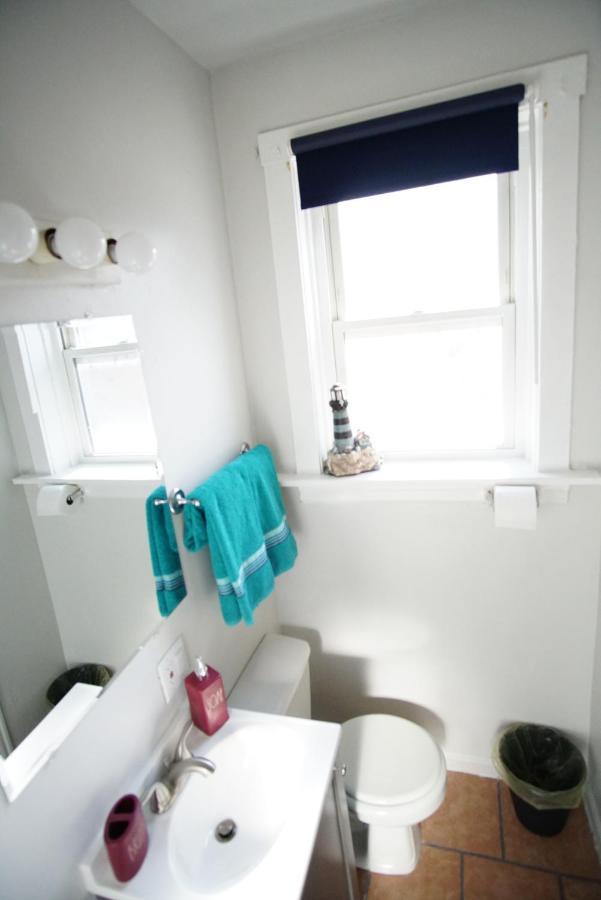 Cozy 1 Bedroom, 1 Min From Irving Park Blue Line, Free Parking Чикаго Екстериор снимка