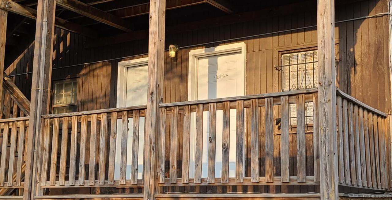 Cozy 1 Bedroom, 1 Min From Irving Park Blue Line, Free Parking Чикаго Екстериор снимка