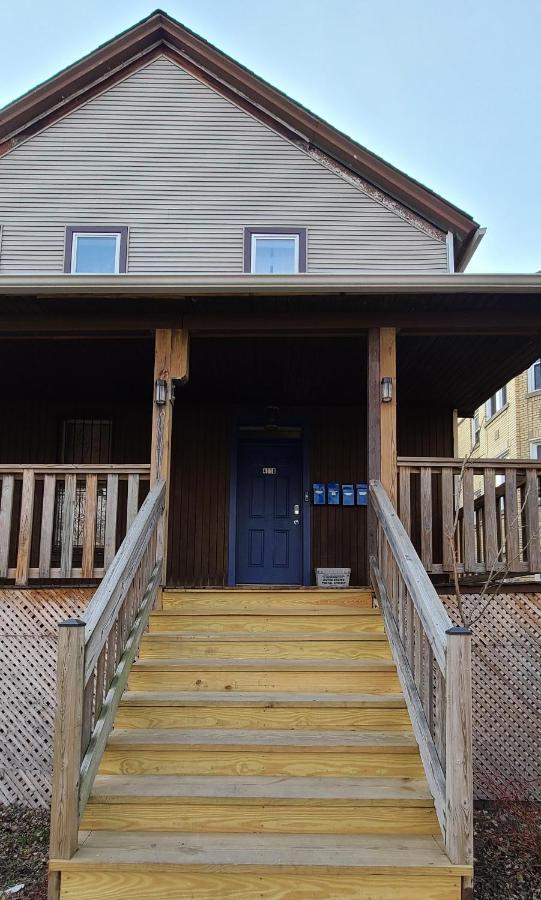 Cozy 1 Bedroom, 1 Min From Irving Park Blue Line, Free Parking Чикаго Екстериор снимка